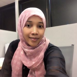 Meet your Posher, Habiba